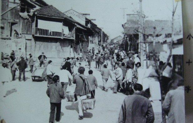 圖1：銅仁主城區(qū)舊景。銅仁日報(bào)社資料圖片.jpg